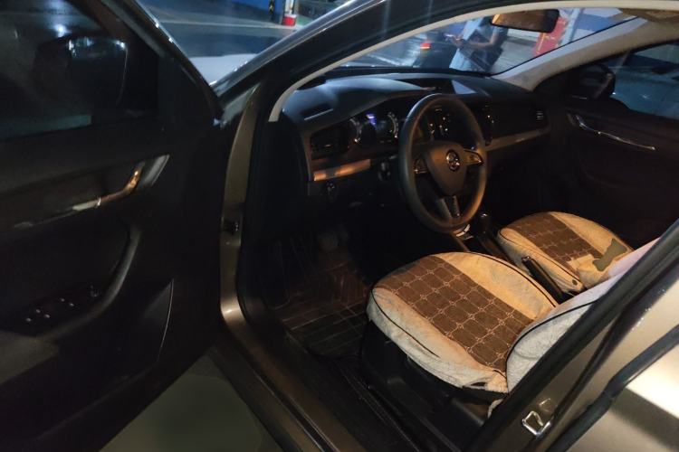 Used Skoda Kamiq 2020 1.5L Automatic Standard Edition Driver Seat