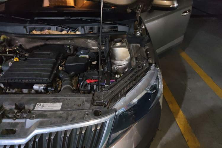 Used Skoda Kamiq 2020 1.5L Automatic Standard Edition Engine Bay Left