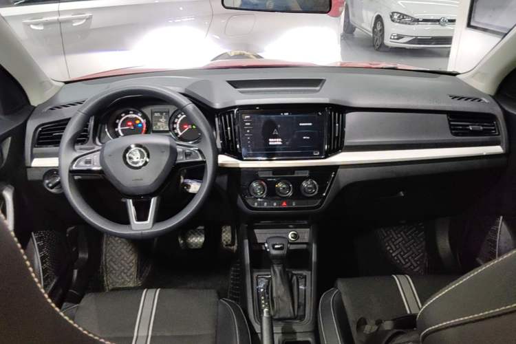 Used Skoda Kamiq 2020 GT 1.5L Automatic Comfort Edition China VI Standard Center Console