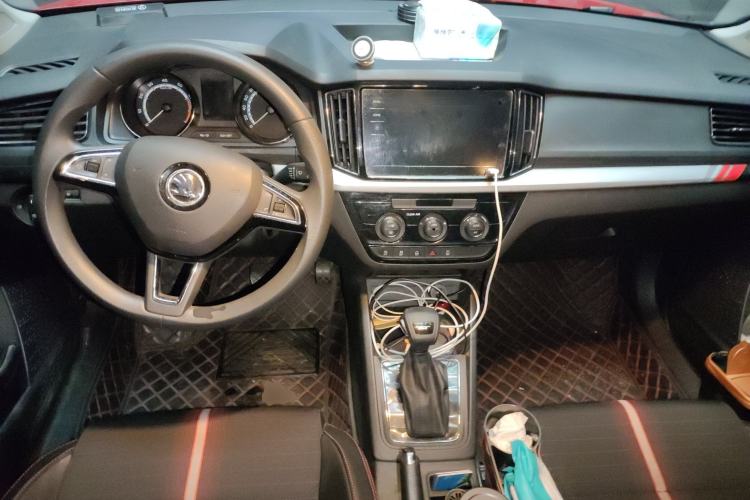 Used Skoda Kamiq 2020 Facelifted GT 1.5L Automatic Flagship Version China VI Standard Center Console