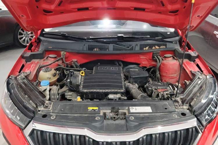 Used Skoda Kamiq 2020 GT 1.5L Automatic Comfort Edition China VI Standard Engine Bay
