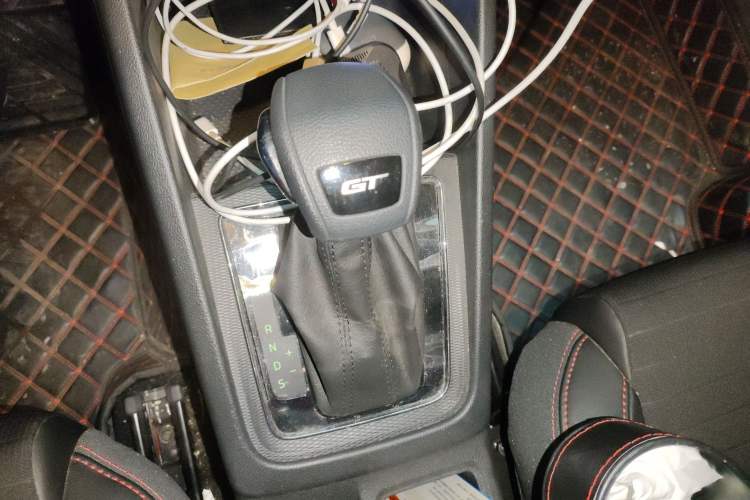Used Skoda Kamiq 2020 Facelifted GT 1.5L Automatic Flagship Version China VI Standard Gear Lever