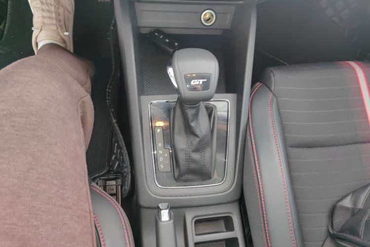 Used Skoda Kamiq 2020 GT TSI 230 DSG Flagship Edition China VI standard Gear Lever