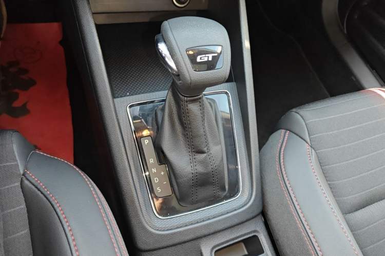 Used Skoda Kamiq 2020 Facelifted GT TSI 230 DSG Flagship Edition China VI Standard Gear Lever