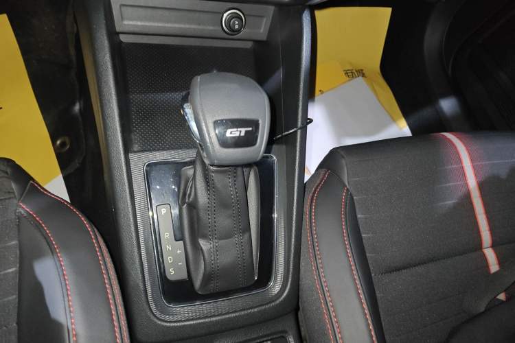 Used Skoda Kamiq 2020 GT 1.5L Automatic Flagship Model China VI Standard Gear Lever