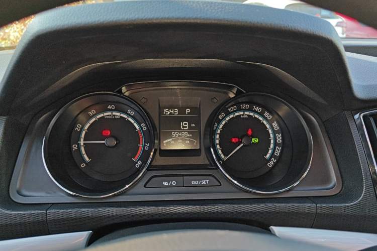 Used Skoda Kamiq 2020 Facelifted GT TSI 230 DSG Flagship Edition China VI Standard Instrument Cluster