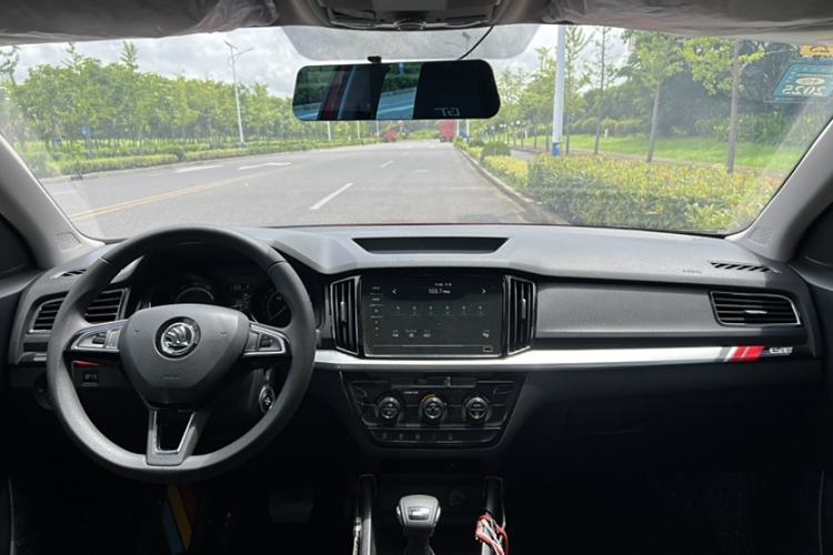 Used Skoda Kamiq 2020 GT 1.5L Automatic Flagship Model China VI Standard Interior 1