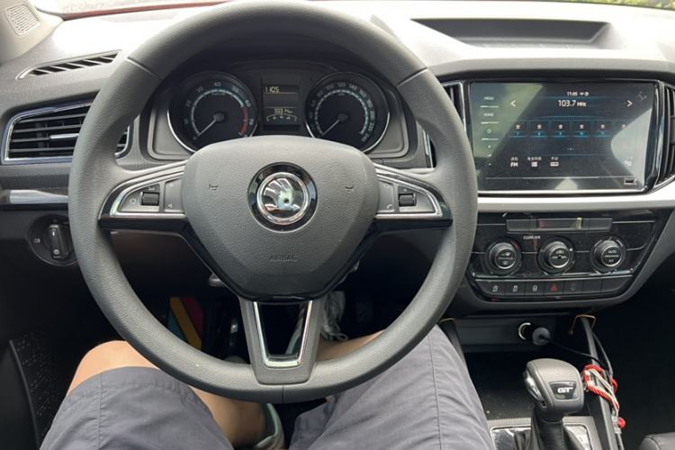 Used Skoda Kamiq 2020 GT 1.5L Automatic Flagship Model China VI Standard Interior 2