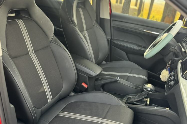 Used Skoda Kamiq 2020 GT 1.5L Automatic Comfort Edition China VI Standard Interior 5