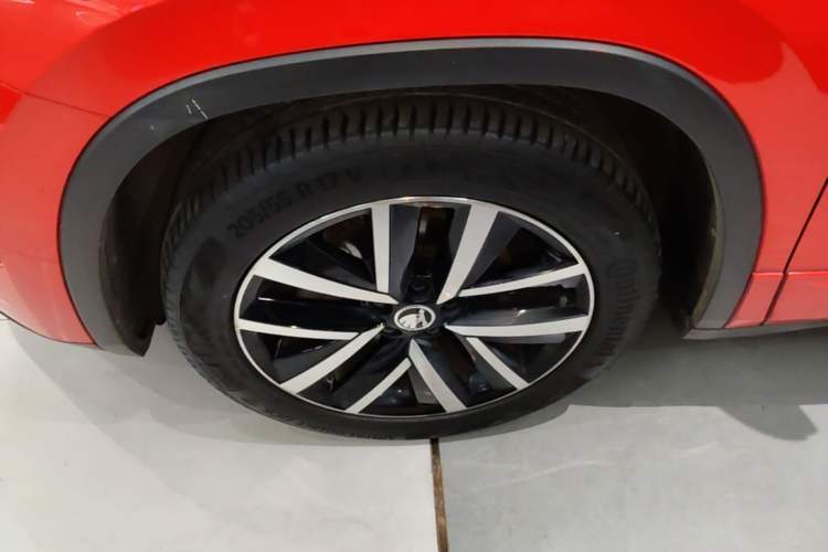 Used Skoda Kamiq 2020 GT 1.5L Automatic Comfort Edition China VI Standard Left Front Wheel Hub