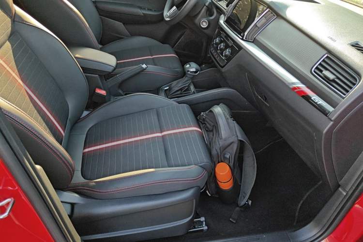 Used Skoda Kamiq 2020 Facelifted GT TSI 230 DSG Flagship Edition China VI Standard Right Front Seat