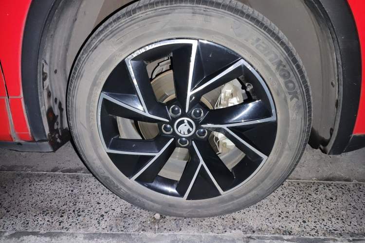 Used Skoda Kamiq 2020 Facelifted GT 1.5L Automatic Flagship Version China VI Standard Right Front Wheel Hub