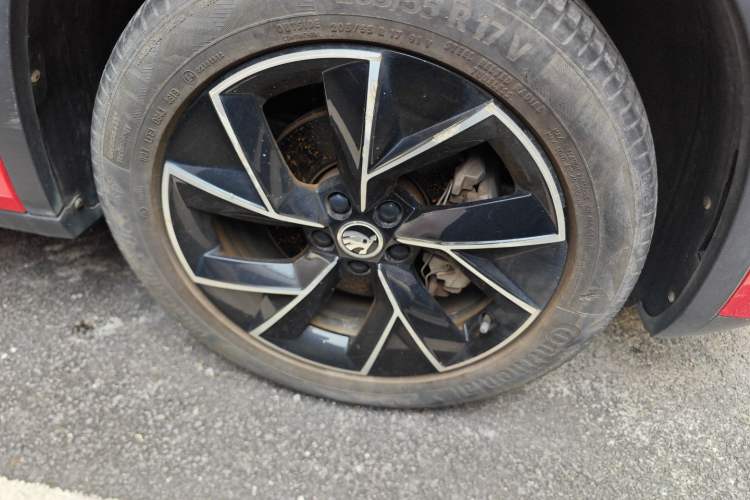 Used Skoda Kamiq 2020 GT 1.5L Automatic Flagship Model China VI Standard Right Front Wheel Hub