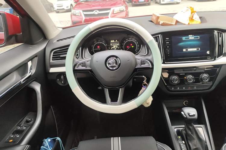 Used Skoda Kamiq 2020 GT 1.5L Automatic Comfort Edition China VI Standard Steering Wheel
