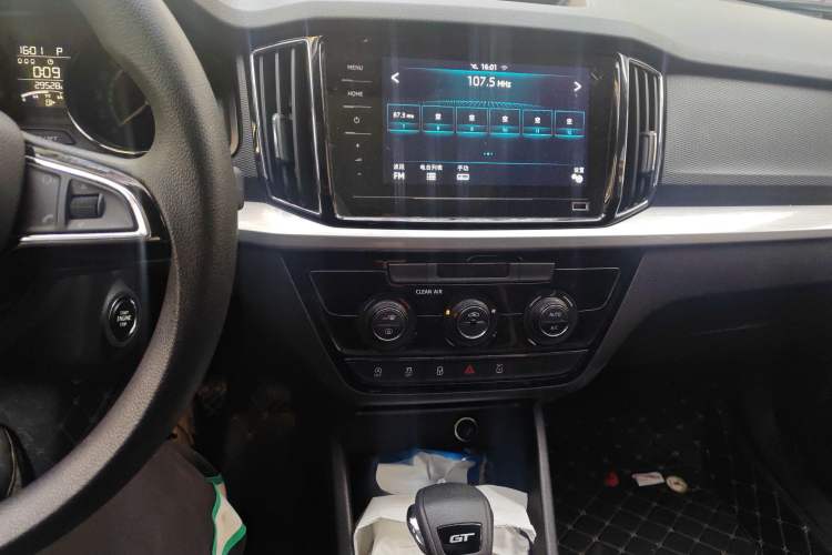 Used Skoda Kamiq 2020 GT 1.5L Automatic Flagship Model China VI Standard Audio And AC Panel