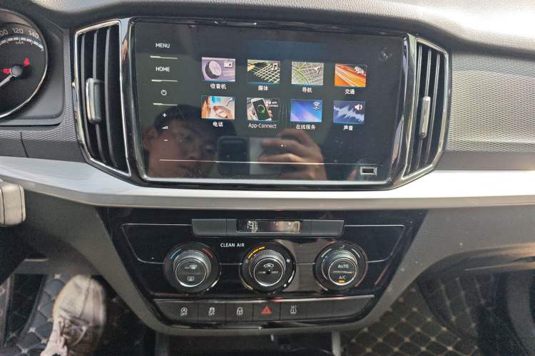 Used Skoda Kamiq 2020 Facelifted GT TSI 230 DSG Flagship Edition China VI Standard Audio And AC Panel