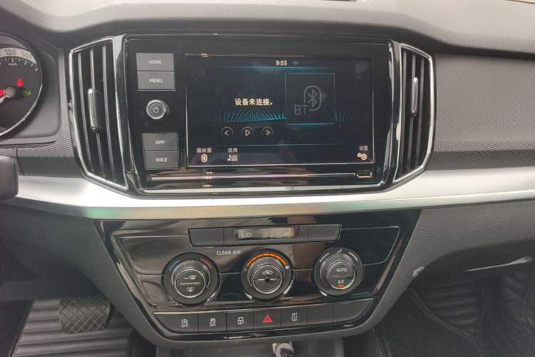Used Skoda Kamiq 2020 1.5L Automatic Comfort Edition Audio And AC Panel