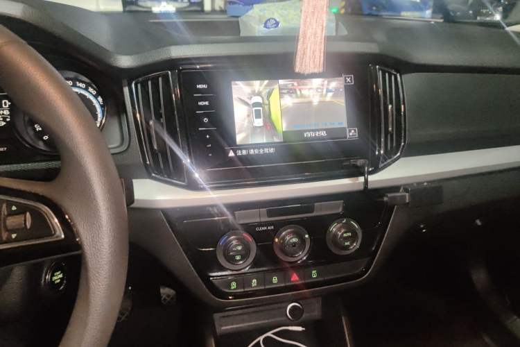 Used Skoda Kamiq 2020 Facelifted GT TSI 230 DSG Flagship Edition China VI Standard Audio And AC Panel