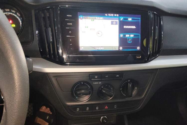Used Skoda Kamiq 2020 1.5L Automatic Standard Edition Audio And AC Panel