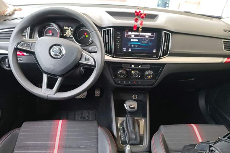 Used Skoda Kamiq 2020 Facelifted GT 1.5L Automatic Flagship Version China VI Standard Center Console