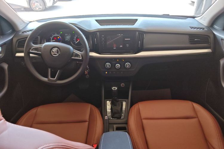 Used Skoda Kamiq 2020 1.5L Automatic Standard Edition Center Console