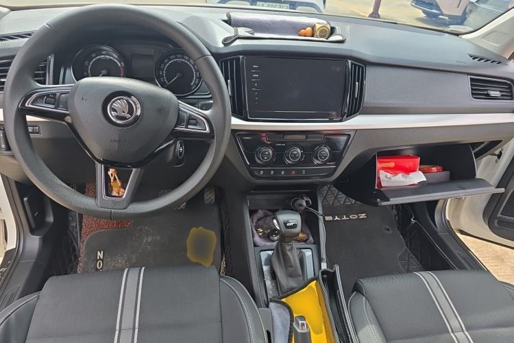 Used Skoda Kamiq 2020 GT TSI 230 DSG Comfort Edition China VI standard Center Console