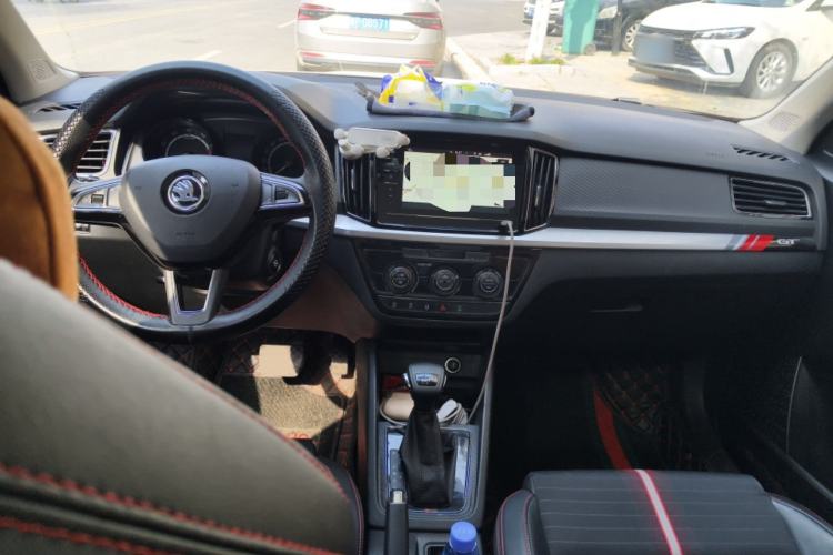 Used Skoda Kamiq 2020 Facelifted GT 1.5L Automatic Flagship Version China VI Standard Center Console