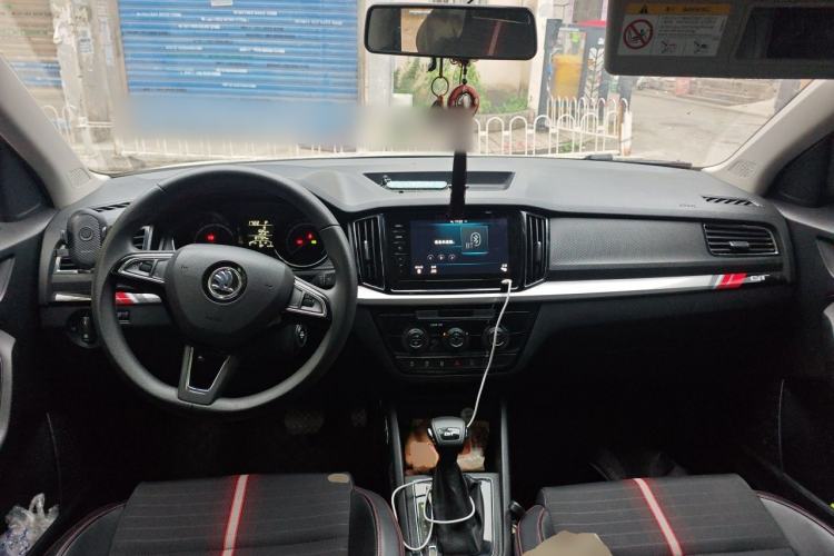 Used Skoda Kamiq 2020 Facelifted GT 1.5L Automatic Flagship Version China VI Standard Center Console
