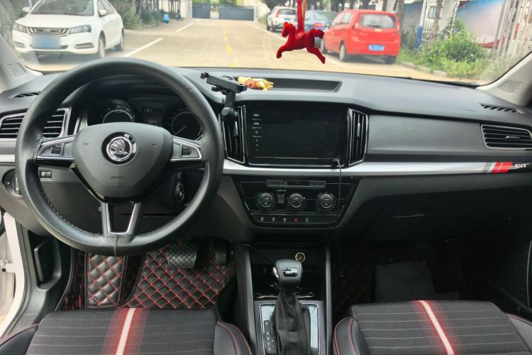 Used Skoda Kamiq 2020 GT 1.5L Automatic Flagship Model China VI Standard Center Console