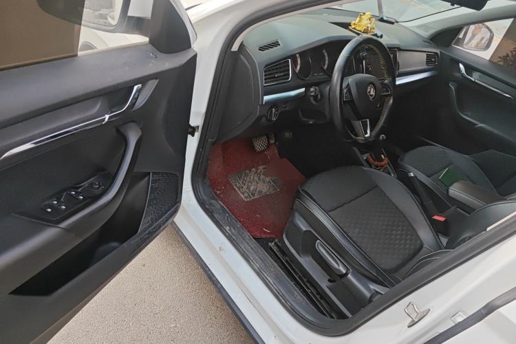 Used Skoda Kamiq 2020 1.5L Automatic Comfort Edition Driver Seat