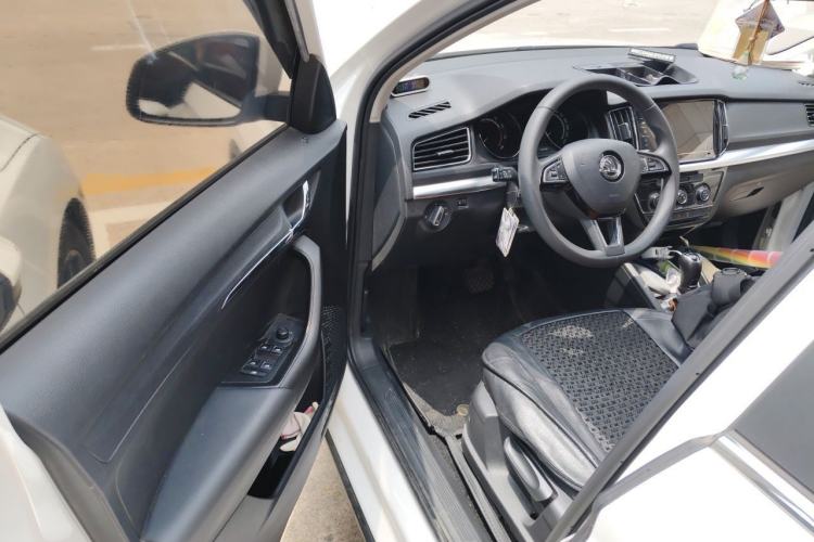 Used Skoda Kamiq 2020 1.5L Automatic Comfort Edition Driver Seat