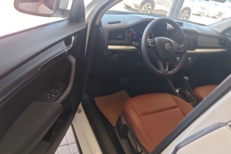 Used Skoda Kamiq 2020 1.5L Automatic Standard Edition Driver Seat