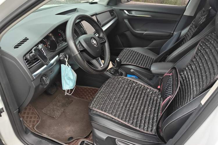 Used Skoda Kamiq 2020 1.5L Automatic Comfort Edition Driver Seat