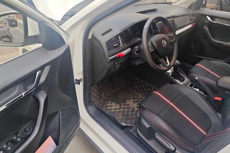 Used Skoda Kamiq 2020 GT 1.5L Automatic Flagship Model China VI Standard Driver Seat
