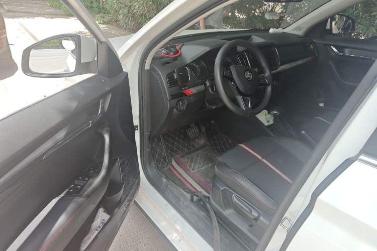 Used Skoda Kamiq 2020 Facelifted GT 1.5L Automatic Flagship Version China VI Standard Driver Seat