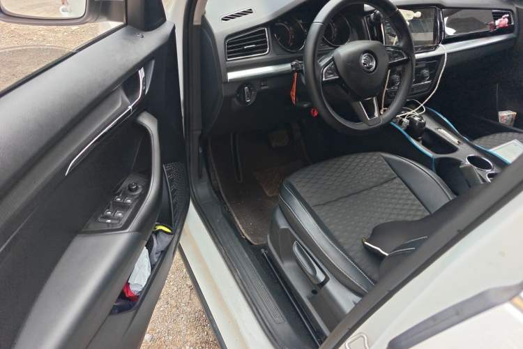 Used Skoda Kamiq 2020 1.5L Automatic Comfort Edition Driver Seat