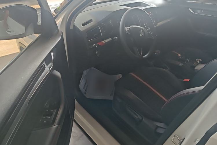 Used Skoda Kamiq 2020 Facelifted GT TSI 230 DSG Flagship Edition China VI Standard Driver Seat