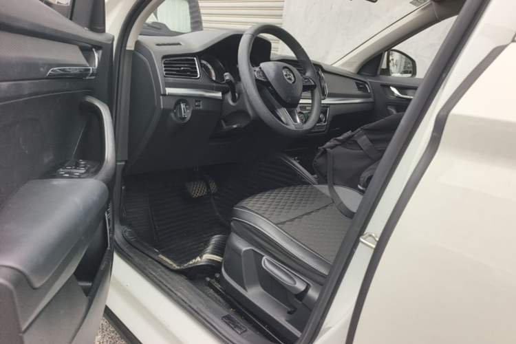 Used Skoda Kamiq 2020 1.5L Automatic Comfort Edition Driver Seat