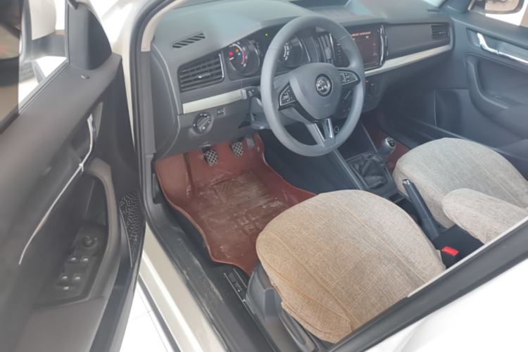 Used Skoda Kamiq 2020 1.5L Manual Standard Edition Driver Seat