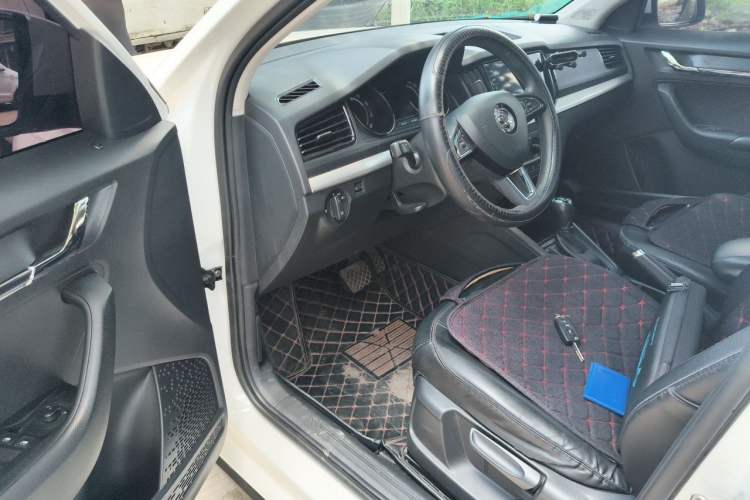 Used Skoda Kamiq 2020 1.5L Automatic Standard Edition Driver Seat
