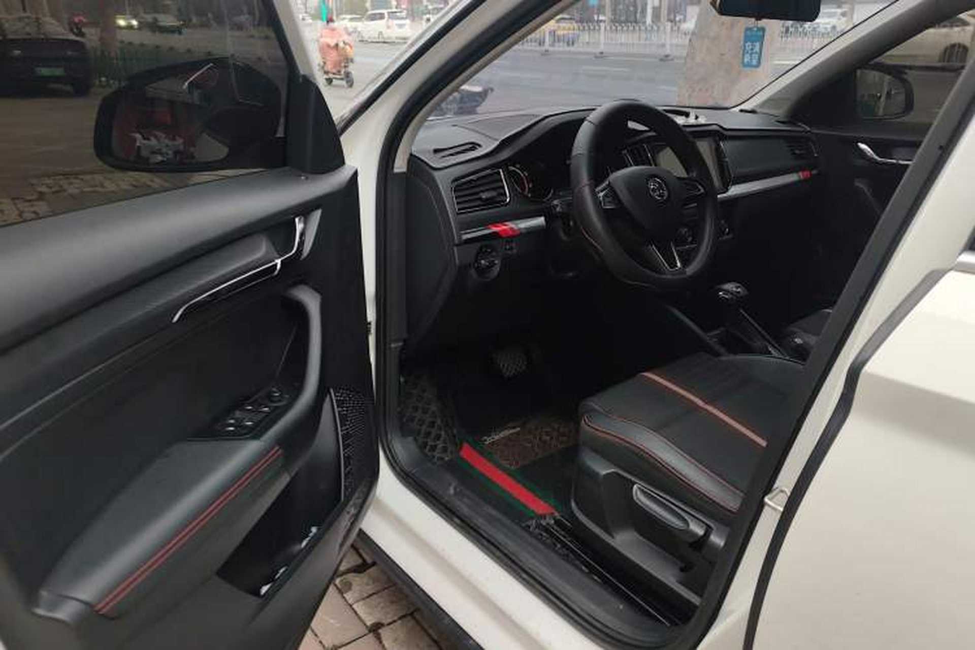 Used Skoda Kamiq 2020 Facelifted GT TSI 230 DSG Comfort Edition China VI Standard Driver Seat