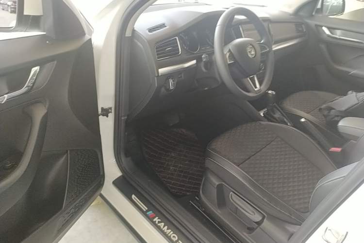 Used Skoda Kamiq 2020 1.5L Automatic Comfort Edition Driver Seat