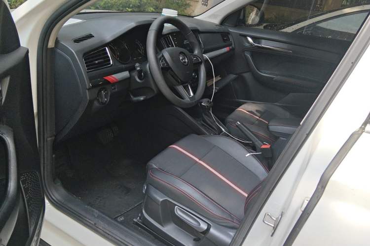 Used Skoda Kamiq 2020 GT 1.5L Automatic Flagship Model China VI Standard Driver Seat