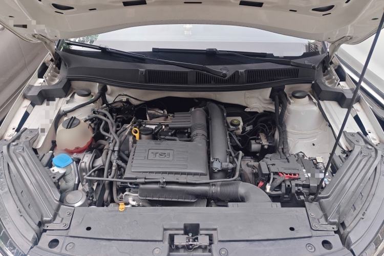 Used Skoda Kamiq 2020 Facelifted GT TSI 230 DSG Flagship Edition China VI Standard Engine Bay