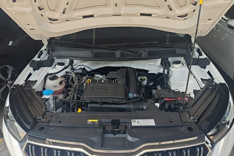 Used Skoda Kamiq 2020 Facelifted GT TSI 230 DSG Flagship Edition China VI Standard Engine Bay