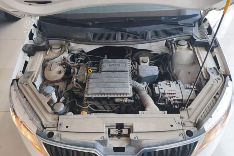 Used Skoda Kamiq 2020 1.5L Manual Standard Edition Engine Bay