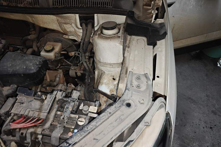 Used Skoda Kamiq 2020 1.5L Automatic Comfort Edition Engine Bay Left