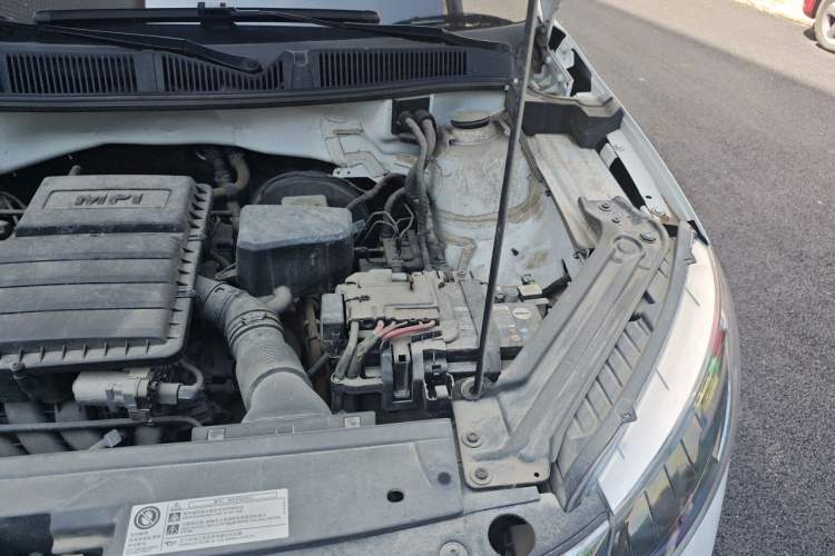 Used Skoda Kamiq 2020 1.5L Automatic Standard Edition Engine Bay Left