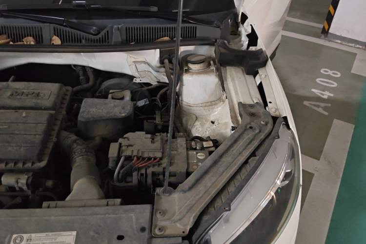 Used Skoda Kamiq 2020 1.5L Automatic Comfort Edition Engine Bay Left