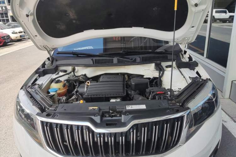 Used Skoda Kamiq 2020 1.5L Automatic Comfort Edition Engine Bay